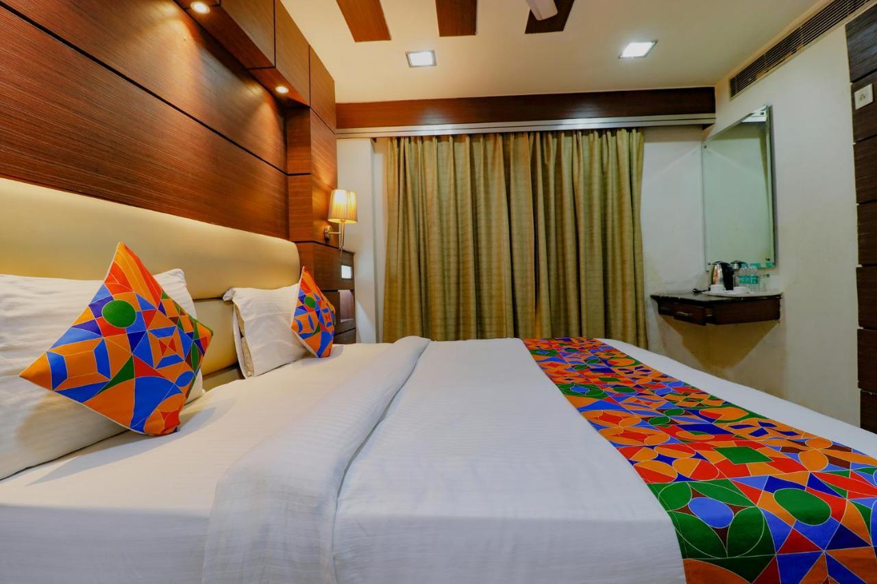 Fabhotel Admire Suites New Delhi Buitenkant foto