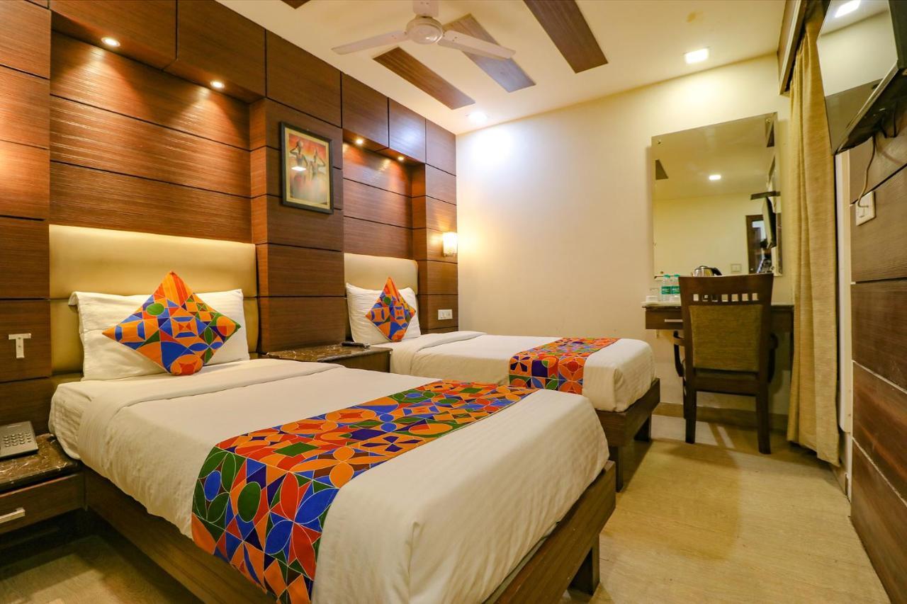 Fabhotel Admire Suites New Delhi Buitenkant foto