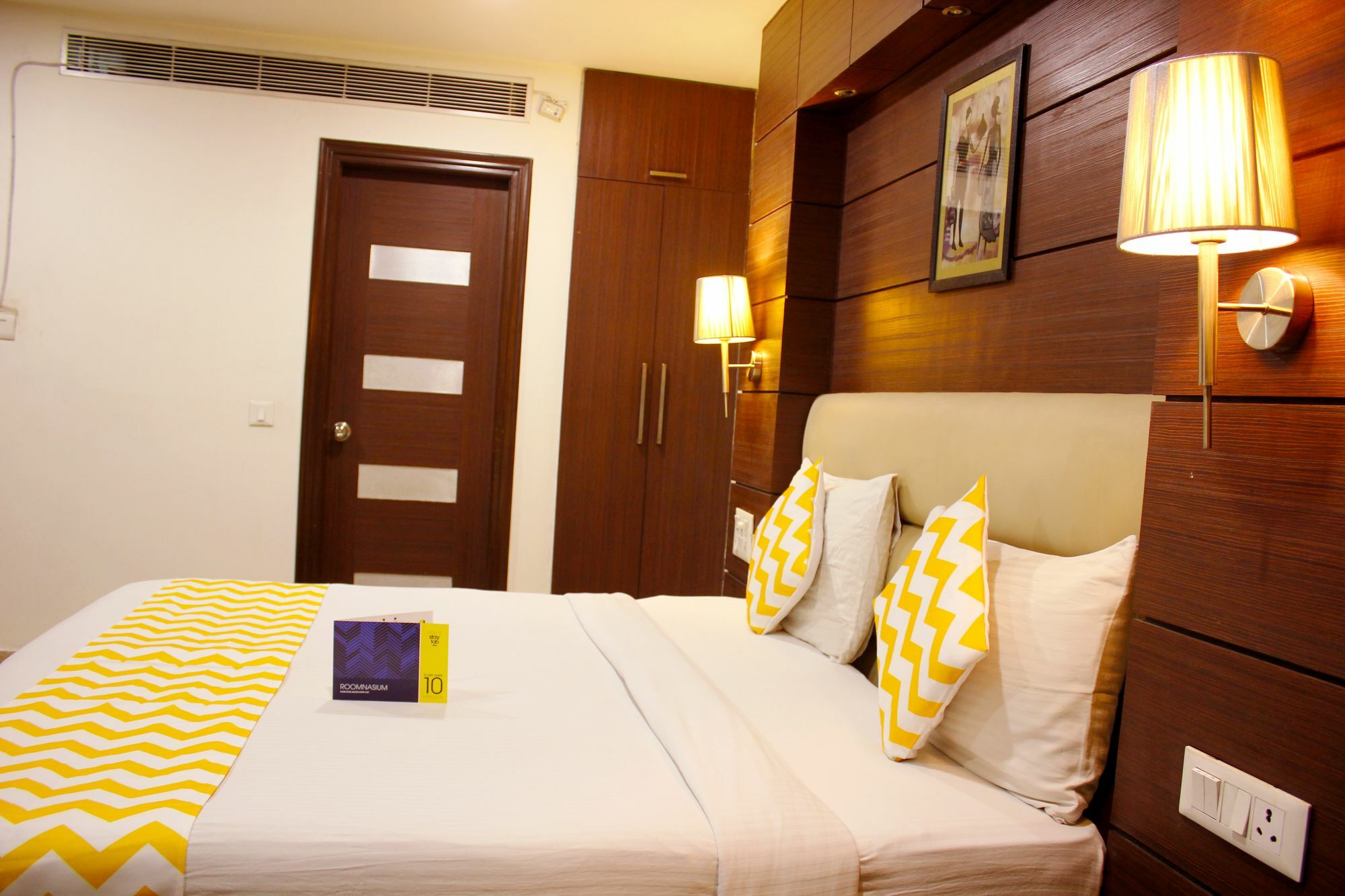 Fabhotel Admire Suites New Delhi Buitenkant foto